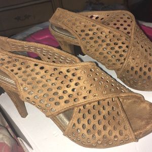 WORN ONCE ! a pair of suede dark beige short hells